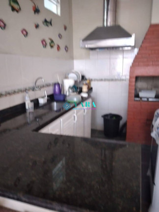 Imagem Casa com 2 Quartos à Venda, 300 m² em Centro - Ubatuba