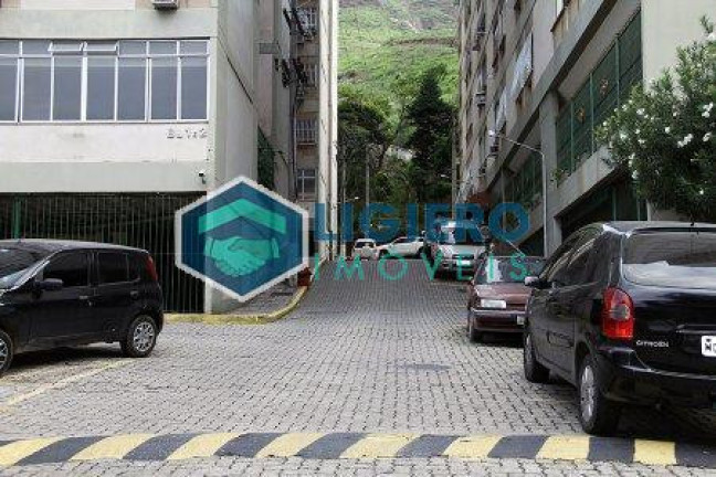 Imagem Apartamento com 2 Quartos à Venda,  em Santa Rosa - Niterói