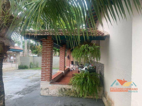 Imagem Casa com 5 Quartos à Venda, 221 m² em Balneário Copacabana - Caraguatatuba