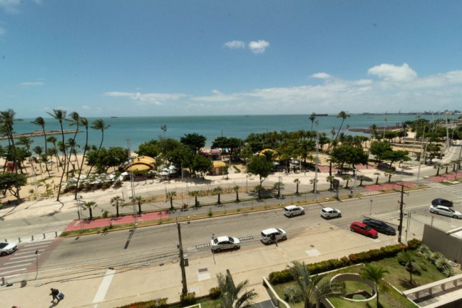 Imagem Apartamento com 3 Quartos à Venda, 176 m² em Meireles - Fortaleza