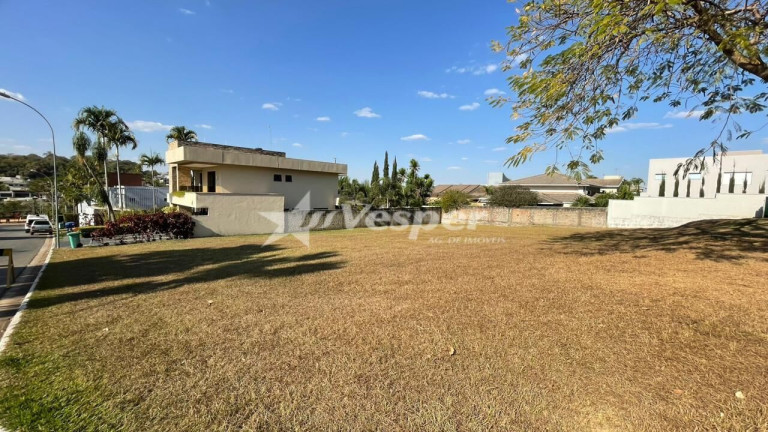 Imagem Terreno à Venda, 916 m² em Jardins Milão - Goiânia Imagem Terreno à Venda, 916 m² em Jardins Milão - Goiânia