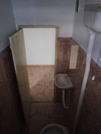 Imagem Casa com 1 Quarto para Alugar,  em Campanario - Diadema