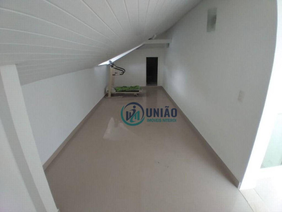Imagem Casa com 7 Quartos à Venda, 950 m² em Itacoatiara - Niterói