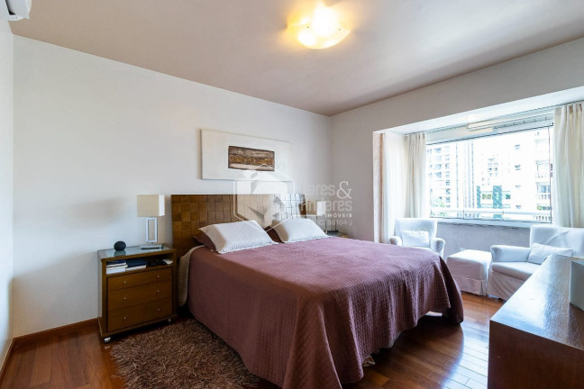 Imagem Apartamento com 3 Quartos à Venda, 195 m² em Moema - São Paulo