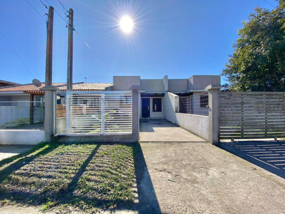 Casa com 2 Quartos à Venda,  em Capão Da Canoa