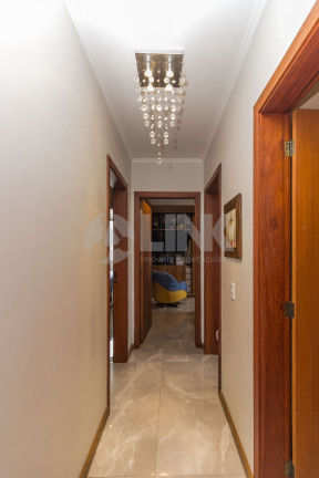 Imagem Imóvel com 3 Quartos à Venda, 215 m² em Vila Ipiranga - Porto Alegre