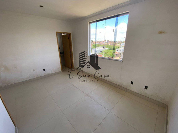 Imagem Casa com 3 Quartos à Venda, 233 m² em Xangri-lá - Contagem