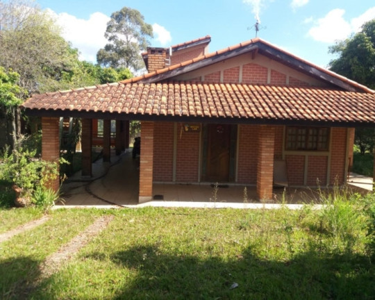 Imagem Casa com 3 Quartos à Venda, 230 m² em Ninho Verde 2 - Pardinho Imagem Casa com 3 Quartos à Venda, 230 m² em Ninho Verde 2 - Pardinho