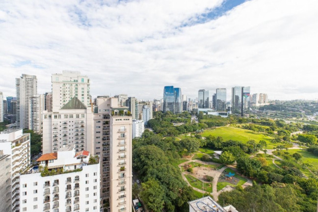 Imagem Imóvel com 5 Quartos à Venda, 480 m² em Itaim Bibi - São Paulo Imagem Imóvel com 5 Quartos à Venda, 480 m² em Itaim Bibi - São Paulo