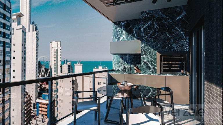 Imagem Imóvel com 3 Quartos à Venda, 132 m² em Pioneiros - Balneário Camboriú