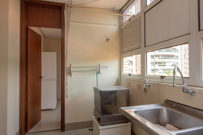 Imagem Apartamento com 3 Quartos à Venda, 210 m² em Itaim Bibi - São Paulo Imagem Apartamento com 3 Quartos à Venda, 210 m² em Itaim Bibi - São Paulo