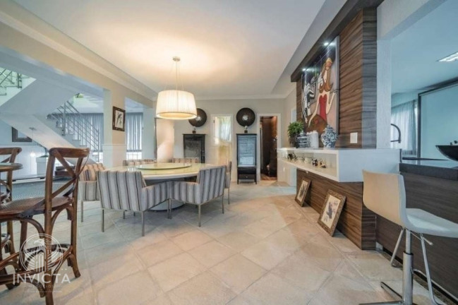 Imagem Casa com 4 Quartos à Venda, 447 m² em Praia Do Estaleiro - Balneário Camboriú Imagem Casa com 4 Quartos à Venda, 447 m² em Praia Do Estaleiro - Balneário Camboriú