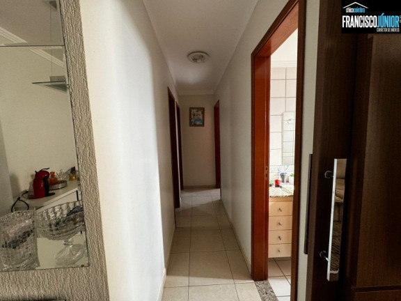 Imagem Imóvel com 3 Quartos à Venda, 81 m² em Setor Dos Funcionários - Goiânia Imagem Imóvel com 3 Quartos à Venda, 81 m² em Setor Dos Funcionários - Goiânia