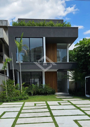 Imagem Casa com 4 Quartos à Venda, 280 m² em Barra Da Tijuca - Rio De Janeiro Imagem Casa com 4 Quartos à Venda, 280 m² em Barra Da Tijuca - Rio De Janeiro