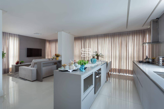 Apartamento com 3 Quartos à Venda, 122 m² em 2 Quadra Centro - Balneário Camboriú