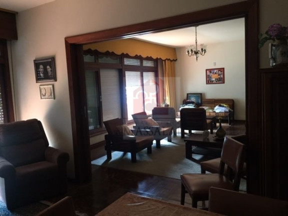 Imagem Casa com 3 Quartos à Venda, 414 m² em Auxiliadora - Porto Alegre Imagem Casa com 3 Quartos à Venda, 414 m² em Auxiliadora - Porto Alegre