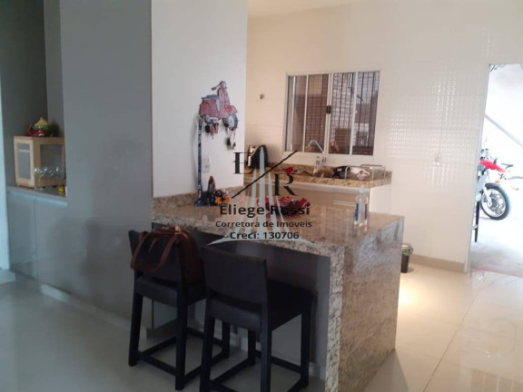 Imagem Casa com 4 Quartos à Venda, em Itatiba Imagem Casa com 4 Quartos à Venda, em Itatiba