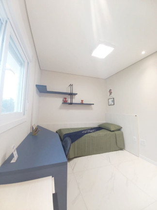 Imagem Sobrado com 3 Quartos à Venda, 153 m² em Camobi - Santa Maria