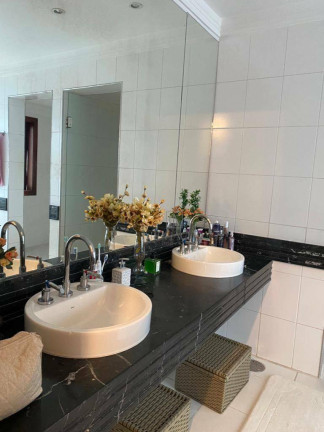 Imagem Casa com 5 Quartos à Venda, 550 m² em Alphaville Residencial Um - Barueri Imagem Casa com 5 Quartos à Venda, 550 m² em Alphaville Residencial Um - Barueri