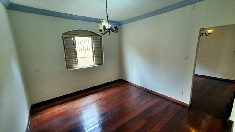 Imagem Casa com 5 Quartos à Venda, 205 m² em Miramar,(barreiro) - Belo Horizonte Imagem Casa com 5 Quartos à Venda, 205 m² em Miramar,(barreiro) - Belo Horizonte