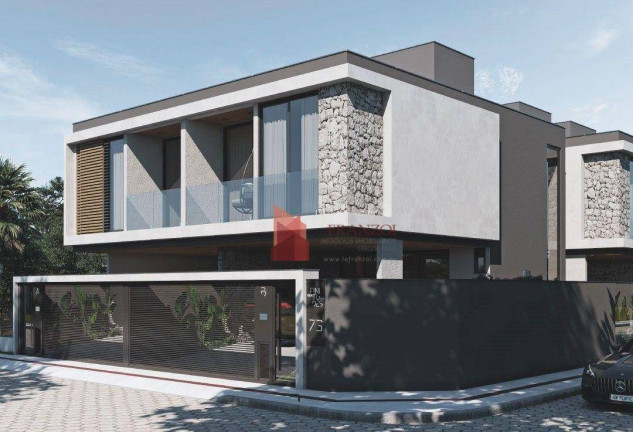 Sobrado com 3 Quartos à Venda, 129 m² em Dom Bosco - Itajaí