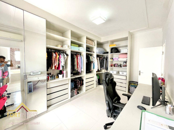 Imagem Imóvel com 3 Quartos à Venda, 160 m² em Caiçara - Praia Grande Imagem Imóvel com 3 Quartos à Venda, 160 m² em Caiçara - Praia Grande