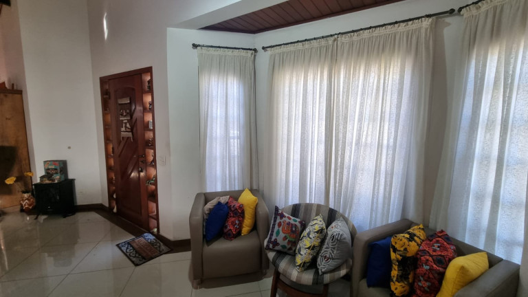 Imagem Casa com 3 Quartos à Venda, 167 m² em Granja Viana Ii - Cotia Imagem Casa com 3 Quartos à Venda, 167 m² em Granja Viana Ii - Cotia