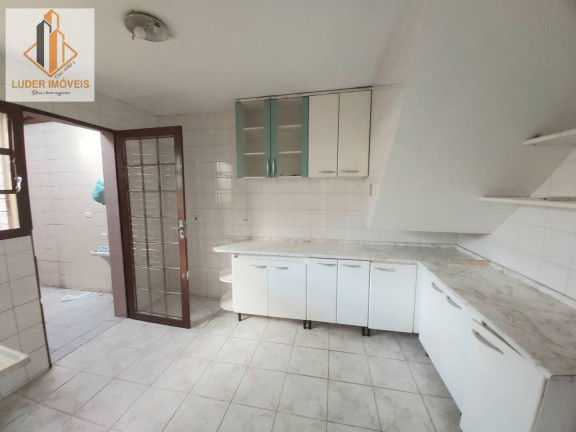 Imagem Sobrado com 3 Quartos à Venda, 123 m² em Novo Mundo - Curitiba