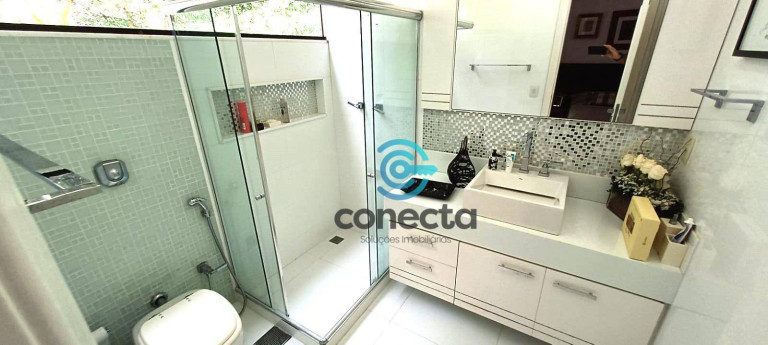 Imagem Casa com 3 Quartos à Venda, 350 m² em Itaipu - Niterói Imagem Casa com 3 Quartos à Venda, 350 m² em Itaipu - Niterói