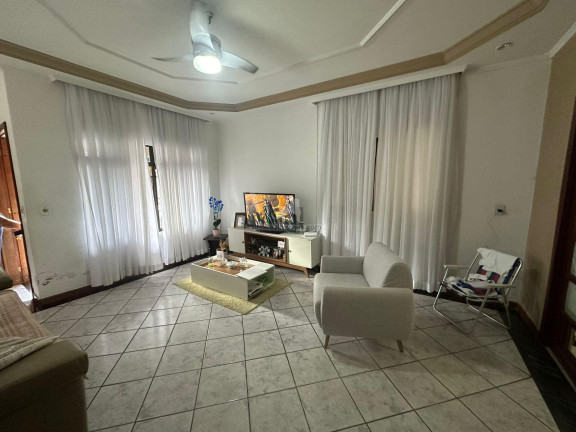 Imagem Casa com 3 Quartos à Venda, 133 m² em Centro - Balneário Camboriú