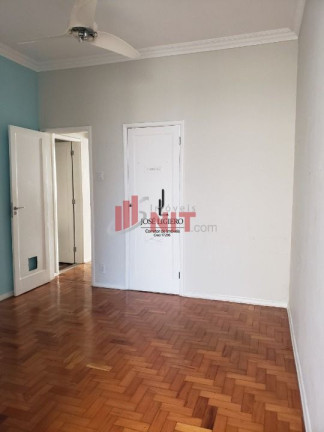 Imagem Apartamento com 2 Quartos à Venda, 80 m² em Icaraí - Niterói