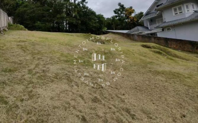 Imagem Terreno à Venda, 686 m² em Cacupé - Florianópolis Imagem Terreno à Venda, 686 m² em Cacupé - Florianópolis
