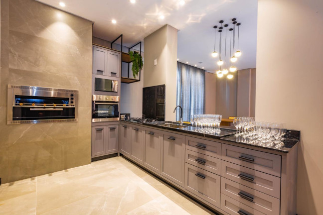 Imagem Apartamento com 3 Quartos à Venda, 130 m² em Pioneiros - Balneário Camboriú Imagem Apartamento com 3 Quartos à Venda, 130 m² em Pioneiros - Balneário Camboriú
