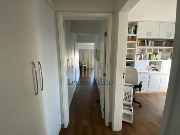 Imagem Imóvel com 3 Quartos à Venda, 200 m² em Barra - Salvador Imagem Imóvel com 3 Quartos à Venda, 200 m² em Barra - Salvador