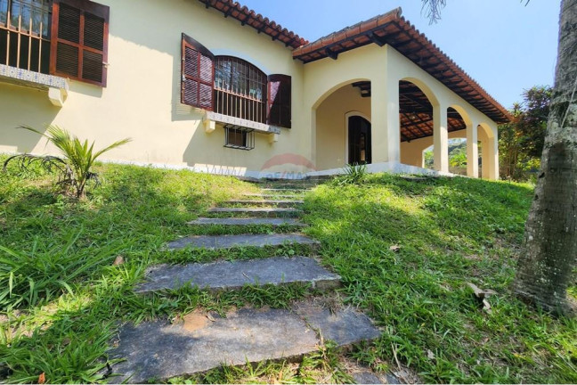 Casa com 4 Quartos à Venda, 300 m² em Várzea Das Moças - Niterói