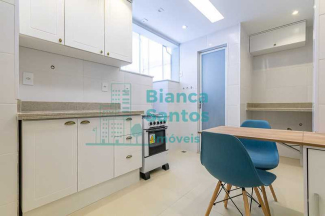 Imagem Apartamento com 2 Quartos à Venda, 80 m² em Copacabana - Rio De Janeiro