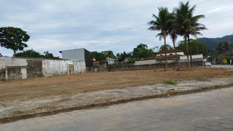 Terreno à Venda, 450 m² em Jardim Carolina - Ubatuba