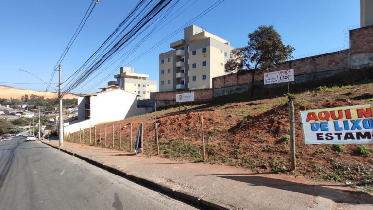 Imagem Terreno à Venda, 1.200 m² em Cabral - Contagem Imagem Terreno à Venda, 1.200 m² em Cabral - Contagem