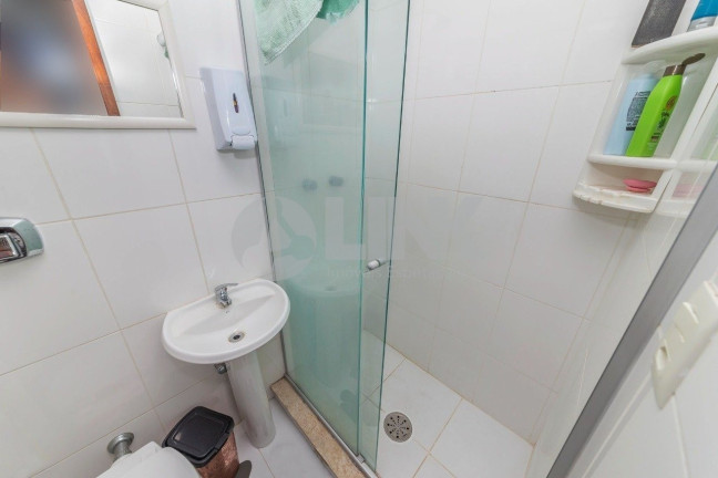 Imagem Imóvel com 2 Quartos à Venda, 200 m² em Petrópolis - Porto Alegre