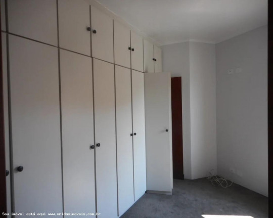 Imagem Casa com 4 Quartos à Venda, 260 m² em Jardim Dos Prados - São Paulo