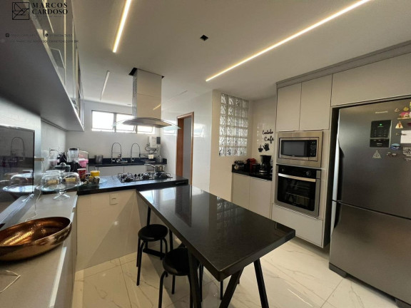 Imagem Imóvel com 3 Quartos à Venda, 211 m² em Batista Campos - Belém Imagem Imóvel com 3 Quartos à Venda, 211 m² em Batista Campos - Belém