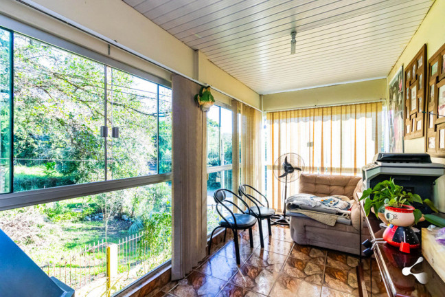 Imagem Casa com 5 Quartos à Venda, em Jardim Sabará - Porto Alegre Imagem Casa com 5 Quartos à Venda, em Jardim Sabará - Porto Alegre