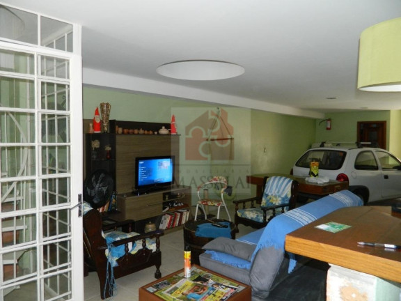 Imagem Casa com 4 Quartos à Venda, 400 m² em São João - Porto Alegre Imagem Casa com 4 Quartos à Venda, 400 m² em São João - Porto Alegre