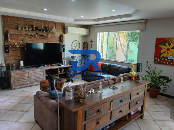 Imagem Casa com 5 Quartos à Venda, 267 m² em Maravista - Niterói