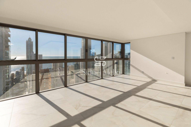 Imagem Apartamento com 4 Quartos à Venda, 167 m² em 2 Quadra Centro - Balneário Camboriú