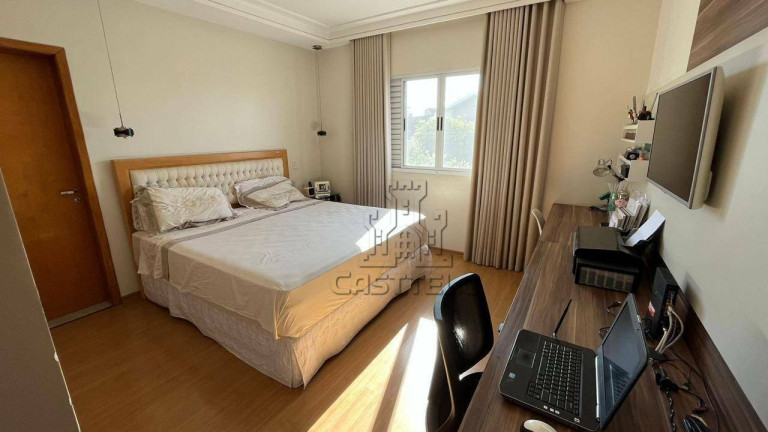 Imagem Casa com 4 Quartos à Venda, 265 m² em Aragarça - Londrina Imagem Casa com 4 Quartos à Venda, 265 m² em Aragarça - Londrina