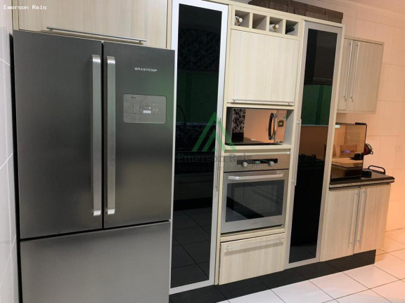 Imagem Sobrado com 4 Quartos à Venda, 160 m² em Vila Sônia - São Paulo Imagem Sobrado com 4 Quartos à Venda, 160 m² em Vila Sônia - São Paulo