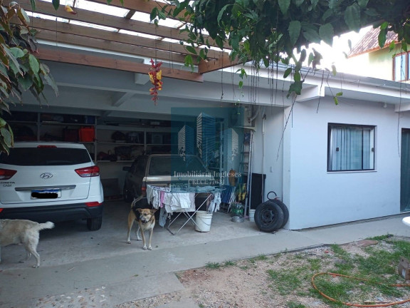 Imagem Casa com 3 Quartos à Venda, 224 m² em Rio Vermelho - Florianópolis