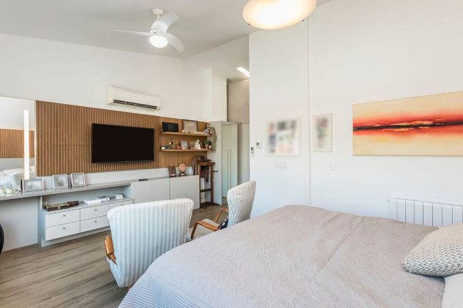 Imagem Casa com 3 Quartos à Venda, 300 m² em Jardim Lindóia - Porto Alegre Imagem Casa com 3 Quartos à Venda, 300 m² em Jardim Lindóia - Porto Alegre