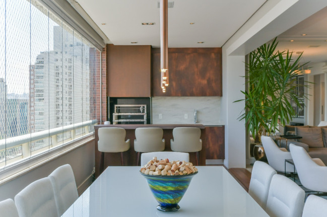 Imagem Apartamento com 2 Quartos à Venda, 151 m² em Itaim Bibi - São Paulo